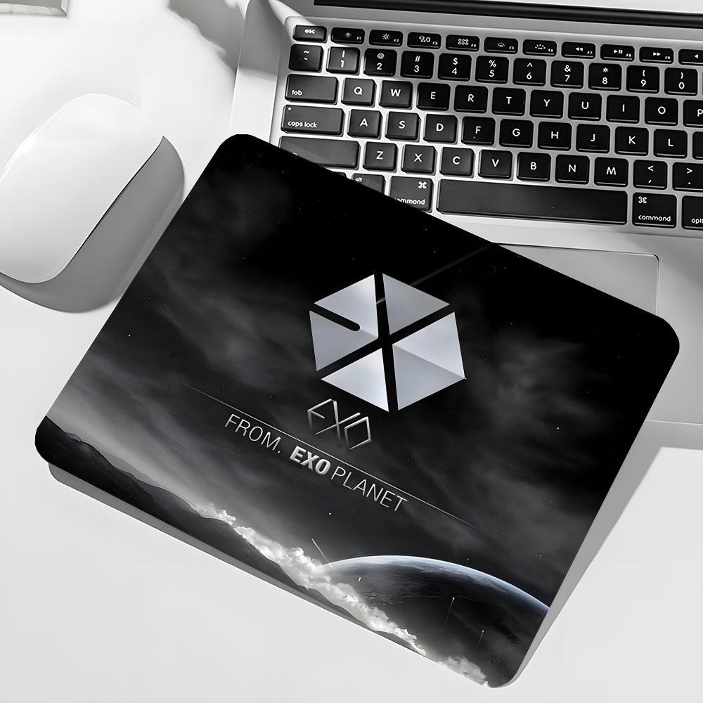 EXO Logo Kpop Mouse Pad Gamer  - مراجعة Desk Setup Kpop وسعره